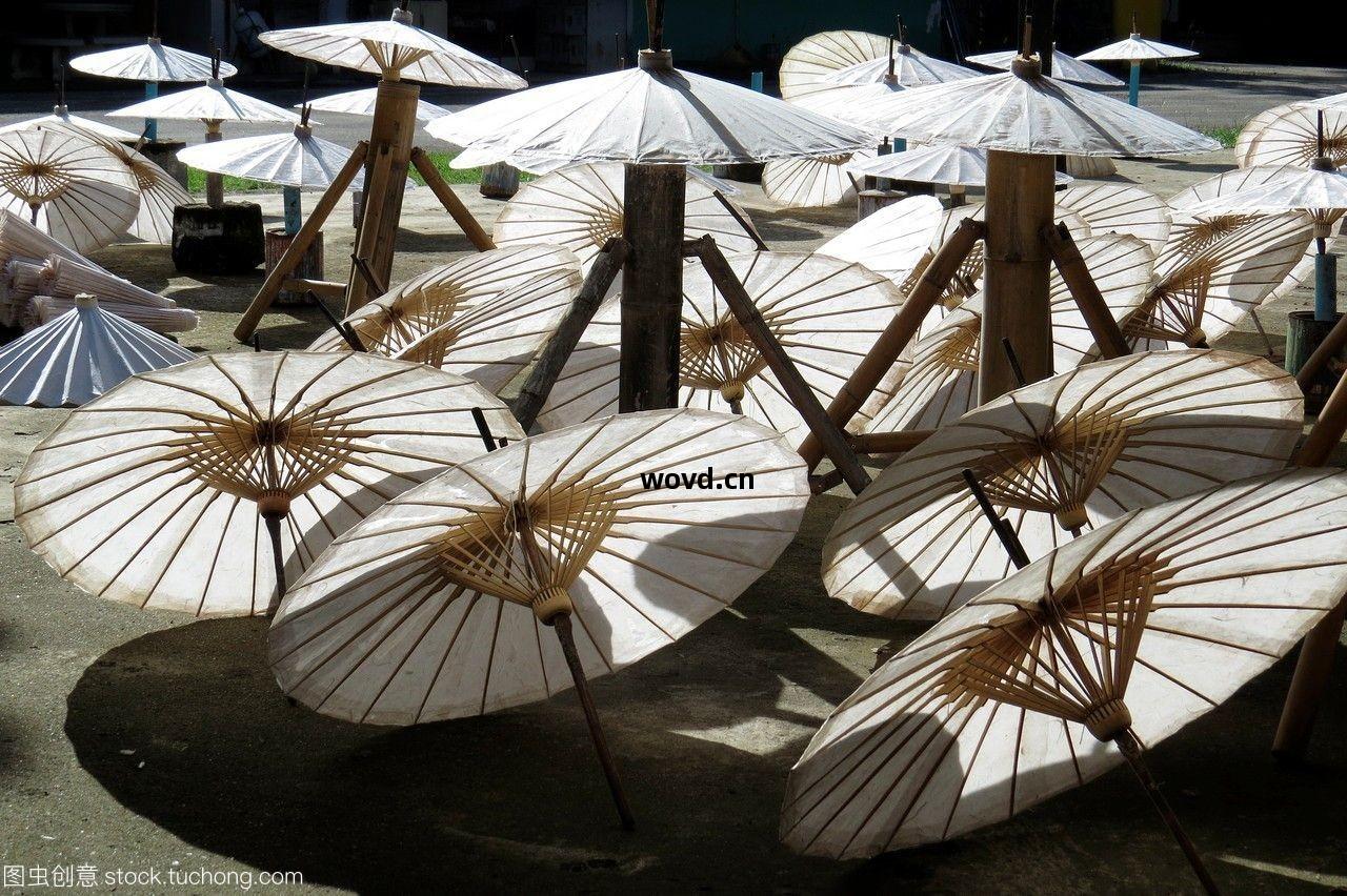 探尋(xun)清(qing)邁手工(gong)藝(yi)之(zhi)美(mei) SA紙與傘(san)工(gong)藝(yi)品(pin)中心(xin)